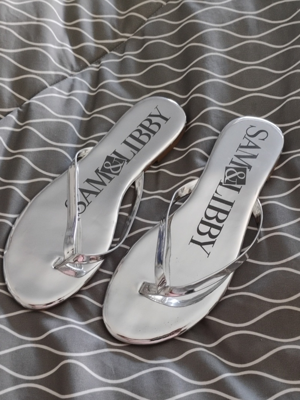 Sam & Libby Metallic Silver Thong Flip Flop Sandals